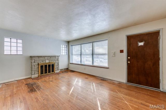 5875 Robert Avenue, St Louis, MO 63109