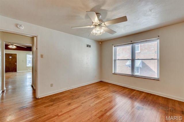 5875 Robert Avenue, St Louis, MO 63109