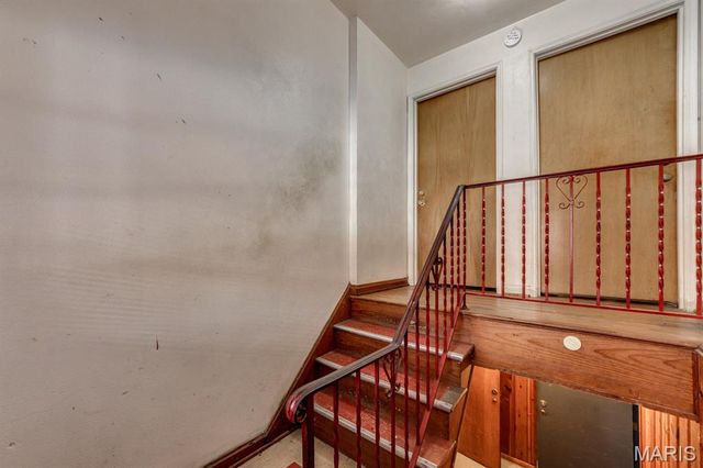 5875 Robert Avenue, St Louis, MO 63109