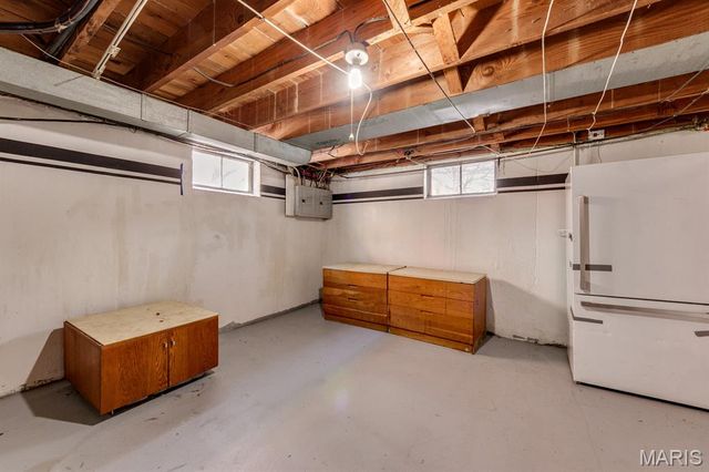 5875 Robert Avenue, St Louis, MO 63109