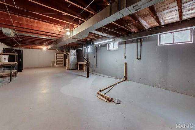 5875 Robert Avenue, St Louis, MO 63109