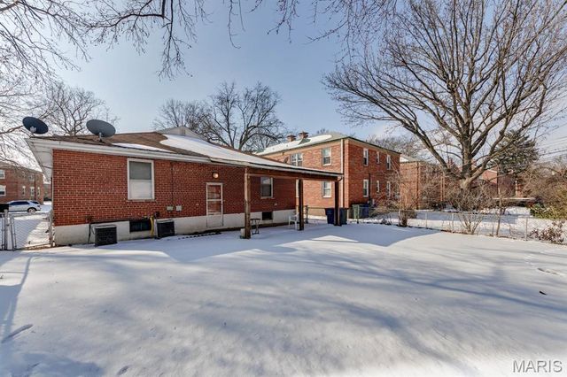 5875 Robert Avenue, St Louis, MO 63109