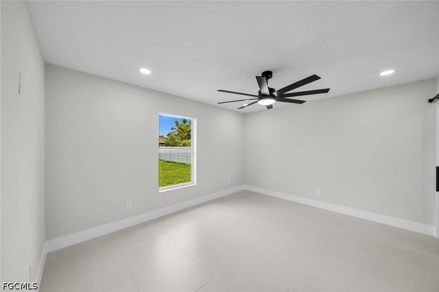 315 SE 7th PL, Cape Coral, FL 33990