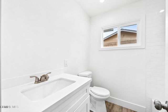 839 Calle Margarita C, Thousand Oaks, CA 91360