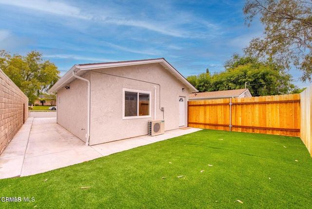 839 Calle Margarita C, Thousand Oaks, CA 91360