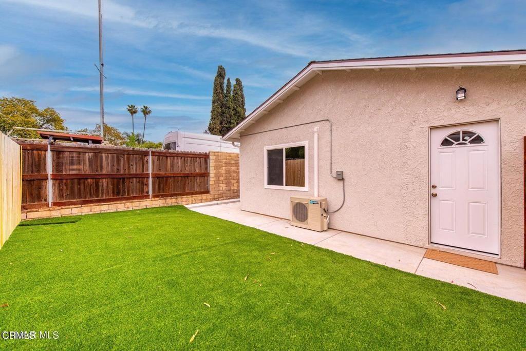 839 Calle Margarita C, Thousand Oaks, CA 91360