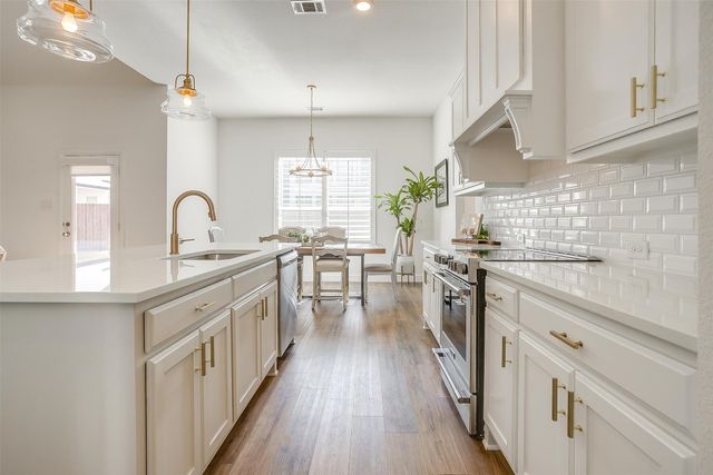 408 E Paddock, Willow Park, TX 76087