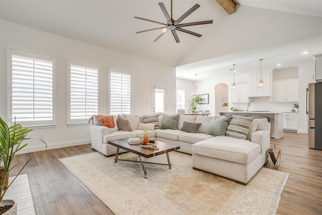 408 E Paddock, Willow Park, TX 76087