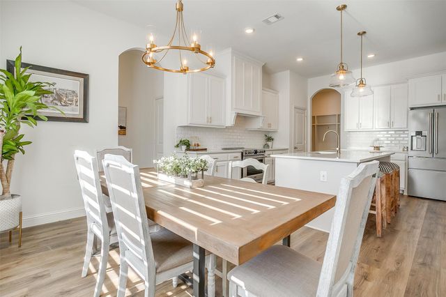 408 E Paddock, Willow Park, TX 76087