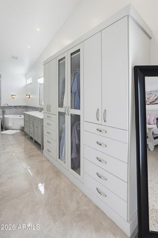 13 W SILVERWOOD Drive, Phoenix, AZ 85045
