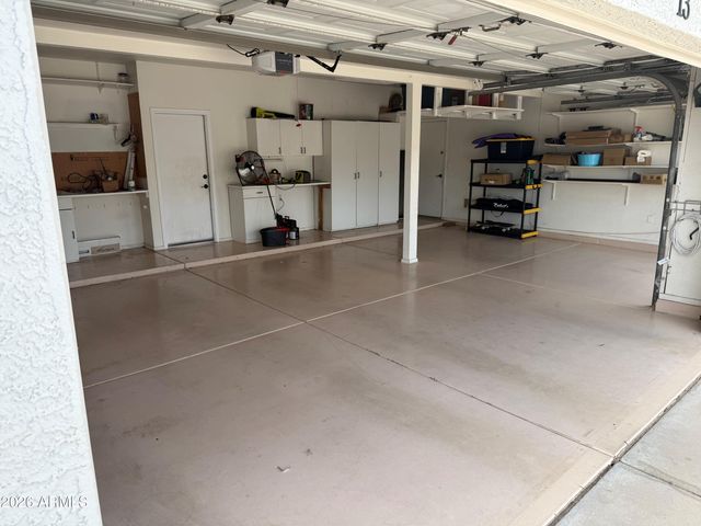 13 W SILVERWOOD Drive, Phoenix, AZ 85045