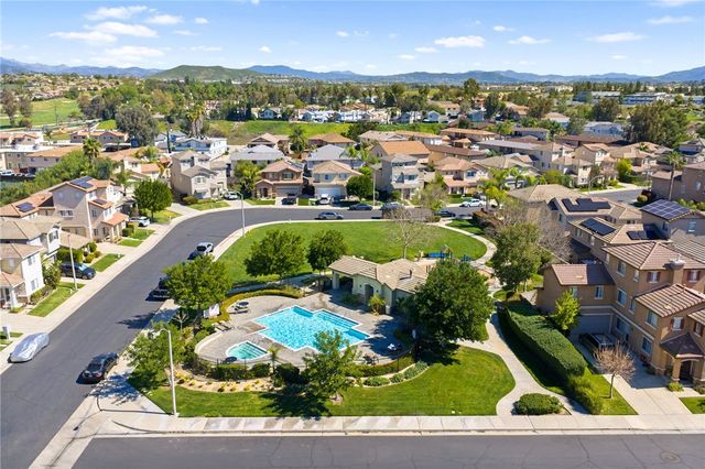 39789 Chambray, Murrieta, CA 92563