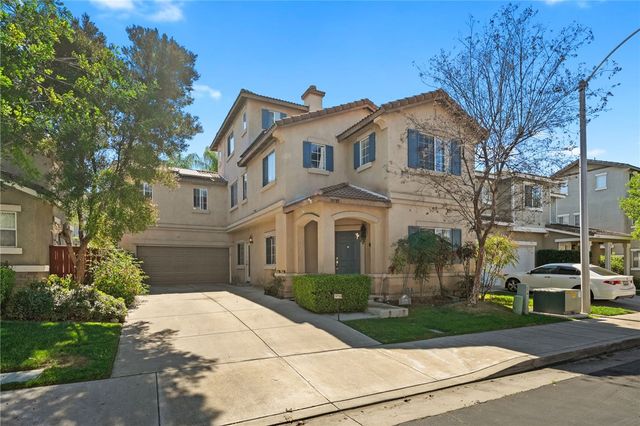 39789 Chambray, Murrieta, CA 92563