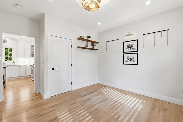 83 Saint Louis Street, Worcester, MA 01607