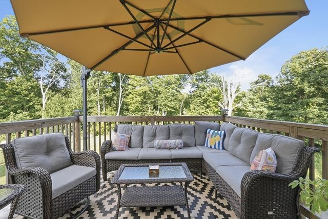 83 Saint Louis Street, Worcester, MA 01607