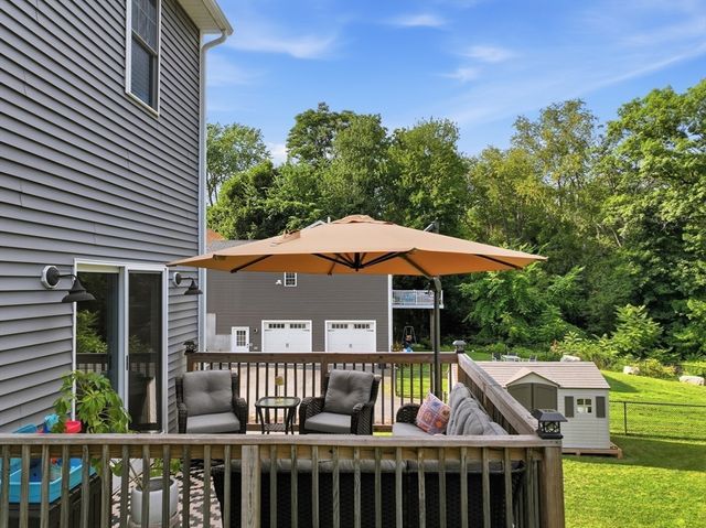83 Saint Louis Street, Worcester, MA 01607