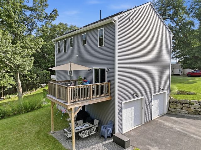 83 Saint Louis Street, Worcester, MA 01607