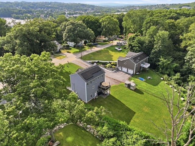 83 Saint Louis Street, Worcester, MA 01607