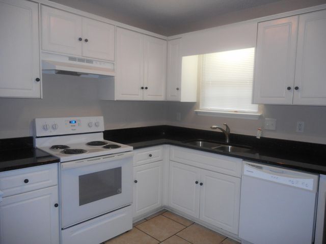 3502 Sidesaddle Court, Hephzibah, GA 30815