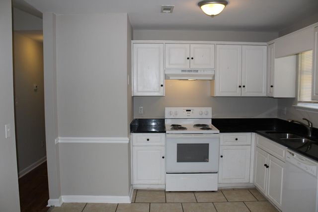 3502 Sidesaddle Court, Hephzibah, GA 30815