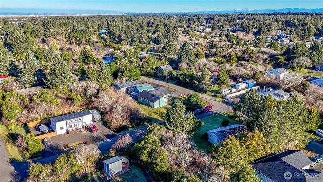199 Wishkah Street SW, Ocean Shores, WA 98569