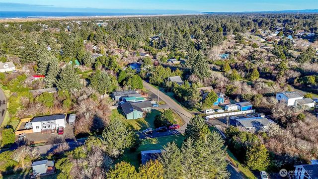199 Wishkah Street SW, Ocean Shores, WA 98569