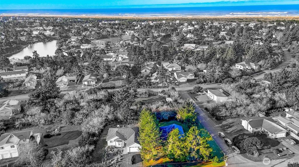 199 Wishkah Street SW, Ocean Shores, WA 98569