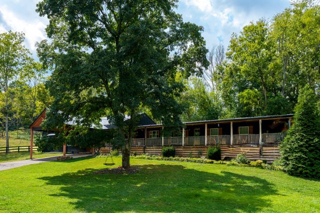 4303 Moore Ln, Culleoka, TN 38451