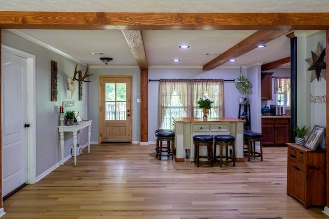 4303 Moore Ln, Culleoka, TN 38451