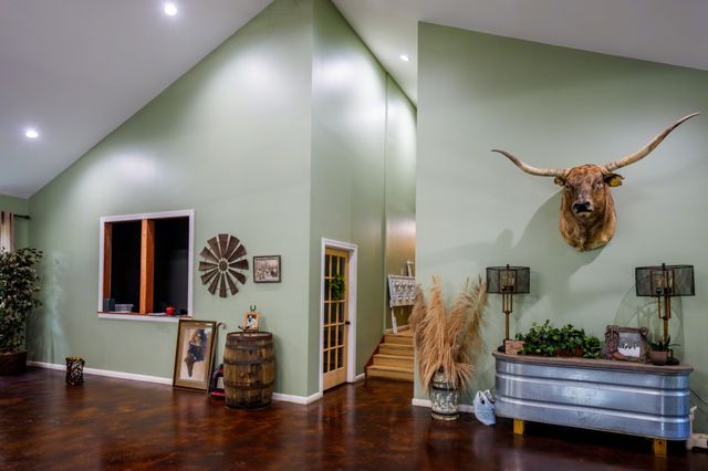 4303 Moore Ln, Culleoka, TN 38451