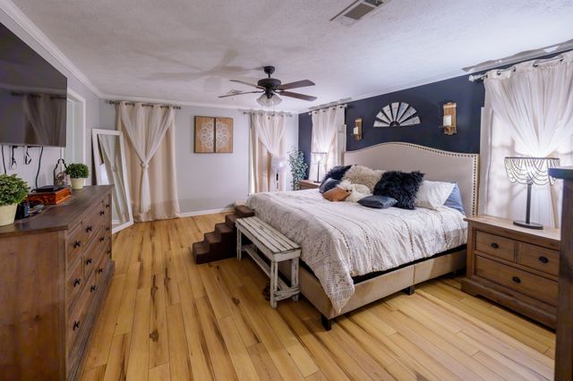 4303 Moore Ln, Culleoka, TN 38451