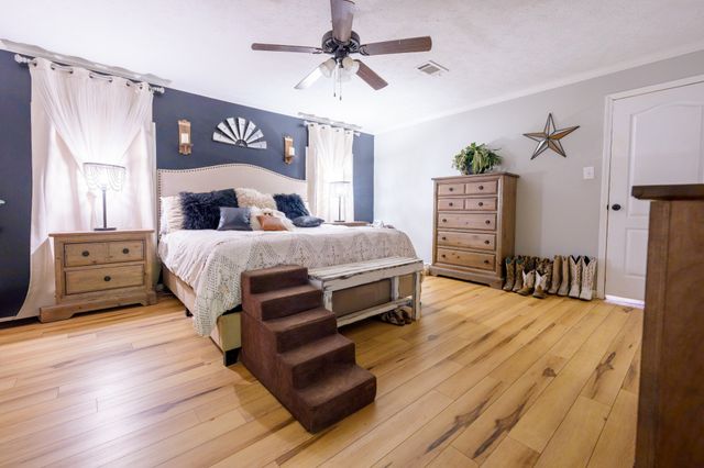 4303 Moore Ln, Culleoka, TN 38451