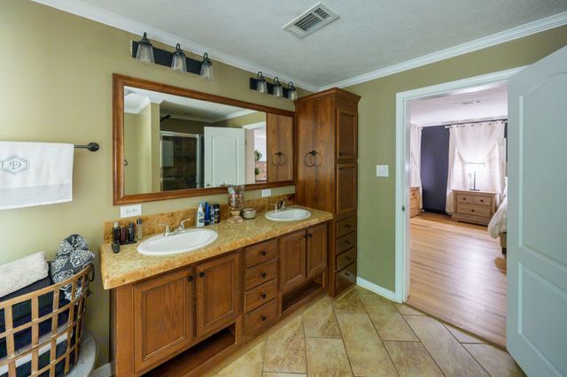 4303 Moore Ln, Culleoka, TN 38451