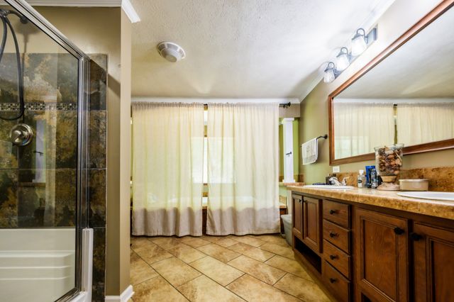 4303 Moore Ln, Culleoka, TN 38451