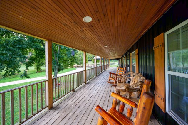 4303 Moore Ln, Culleoka, TN 38451