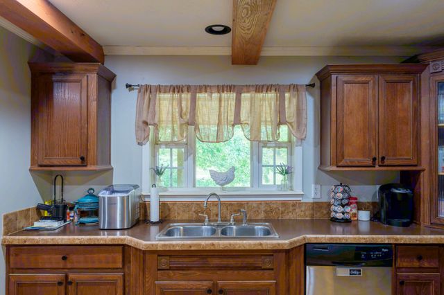 4303 Moore Ln, Culleoka, TN 38451