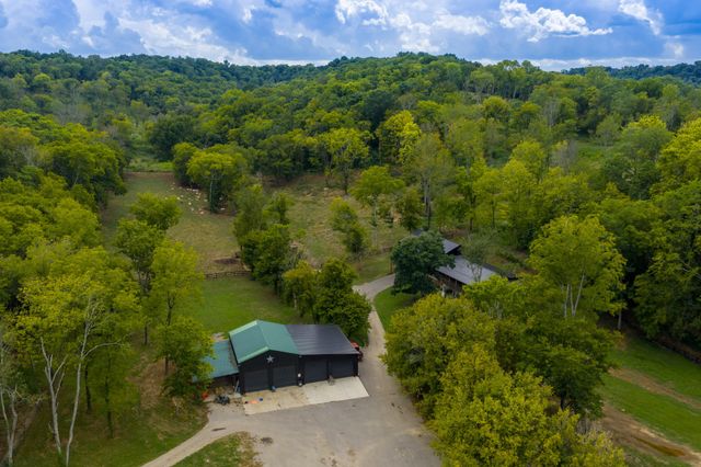 4303 Moore Ln, Culleoka, TN 38451