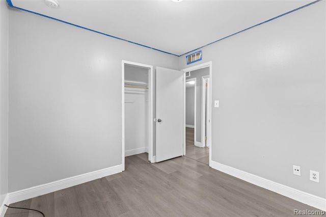 4902 Fleming Street, Dearborn Heights, MI 48125