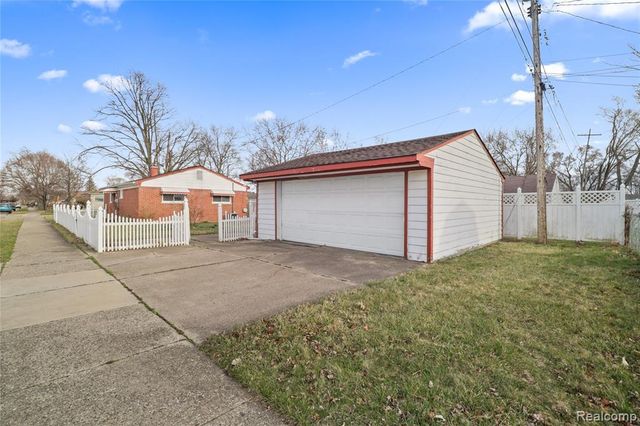 4902 Fleming Street, Dearborn Heights, MI 48125