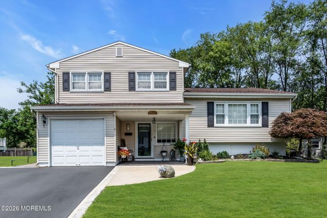 4 Marc Street, Hazlet, NJ 07730