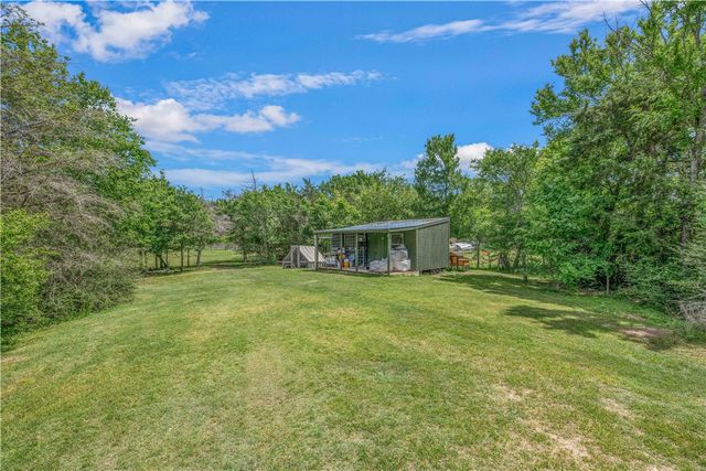 4855 Austins Creek Drive, Bryan, TX 77808