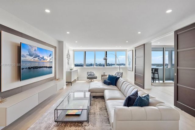 10275 Collins Ave 1530, Bal Harbour, FL 33154