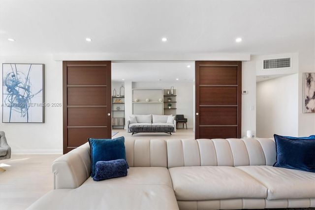 10275 Collins Ave 1530, Bal Harbour, FL 33154