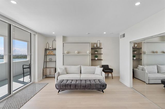 10275 Collins Ave 1530, Bal Harbour, FL 33154