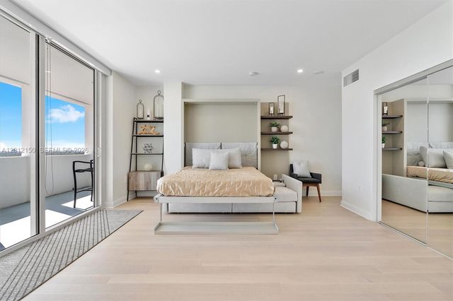 10275 Collins Ave 1530, Bal Harbour, FL 33154