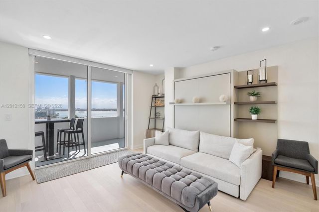 10275 Collins Ave 1530, Bal Harbour, FL 33154