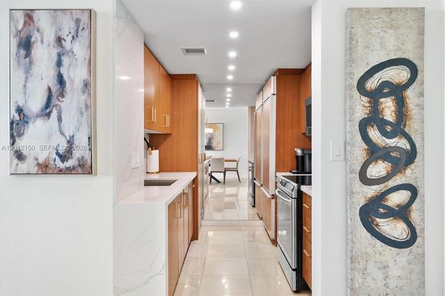 10275 Collins Ave 1530, Bal Harbour, FL 33154