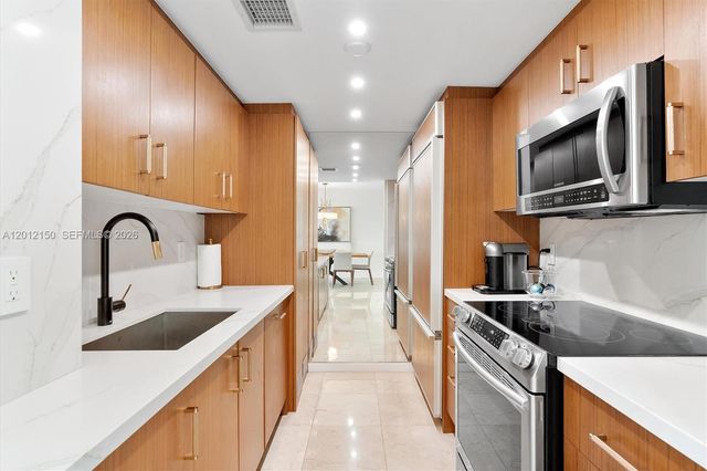 10275 Collins Ave 1530, Bal Harbour, FL 33154