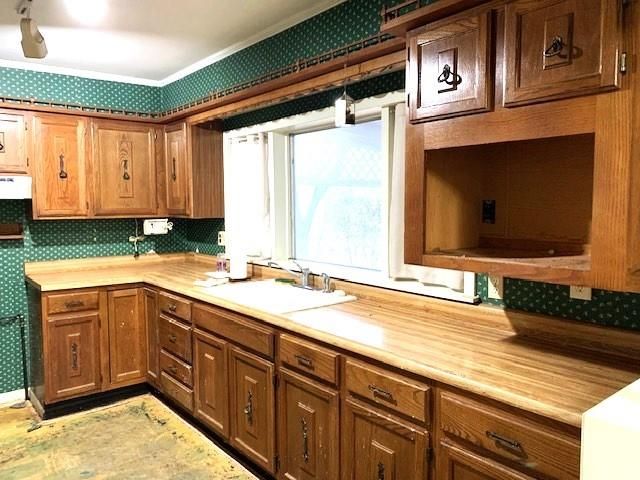 2520 N 35th Street, St Joseph, MO 64506