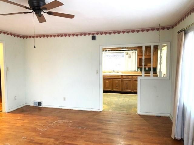 2520 N 35th Street, St Joseph, MO 64506